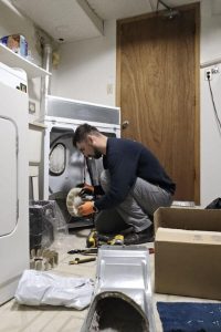 jacksonville technician repairing dryer motor